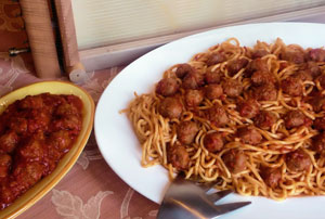 Spaghetti alla Chitarra with Tiny Meatballs – Tina's Table